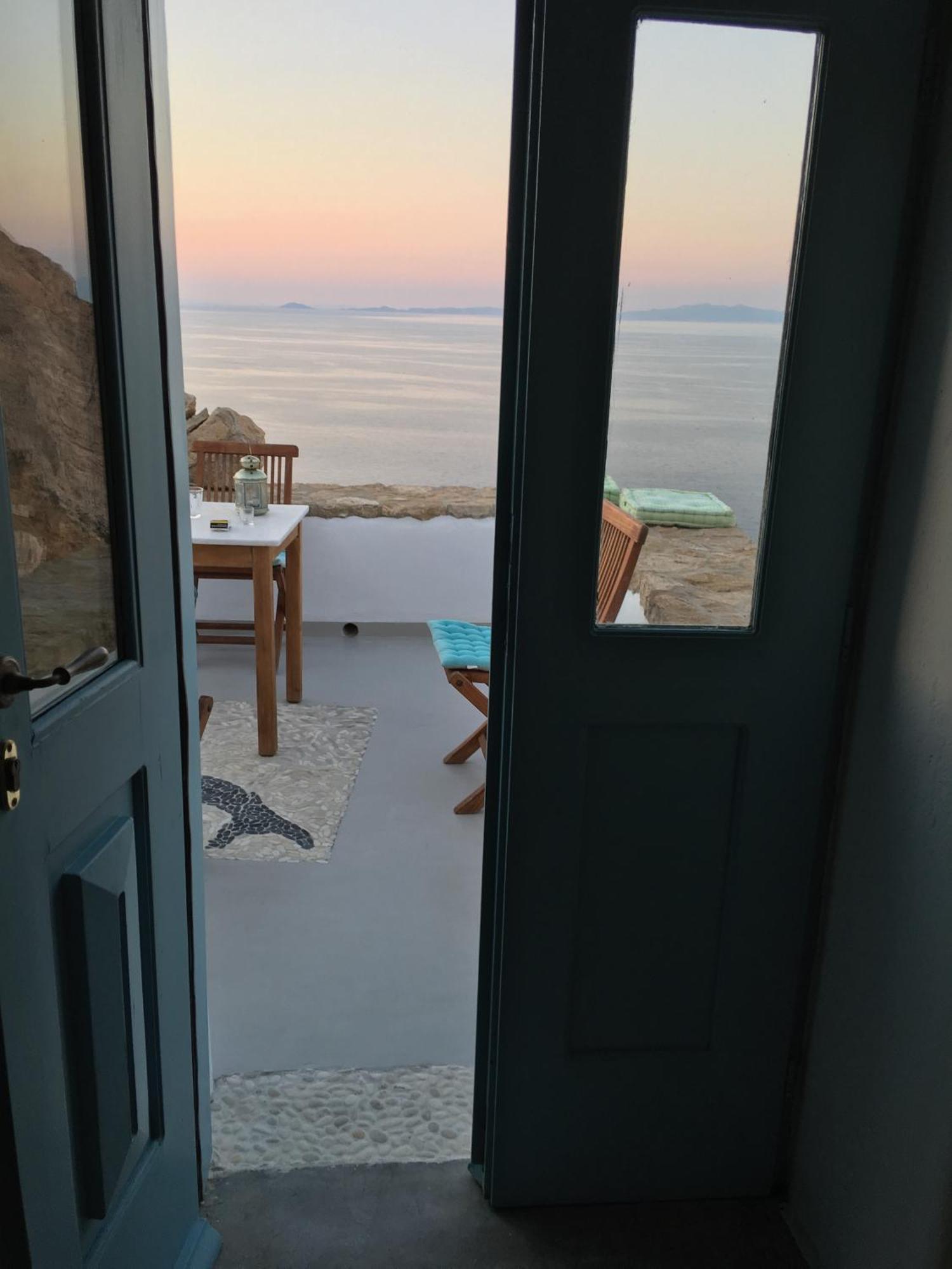 Holiday home Folegandros-cliffhouse
